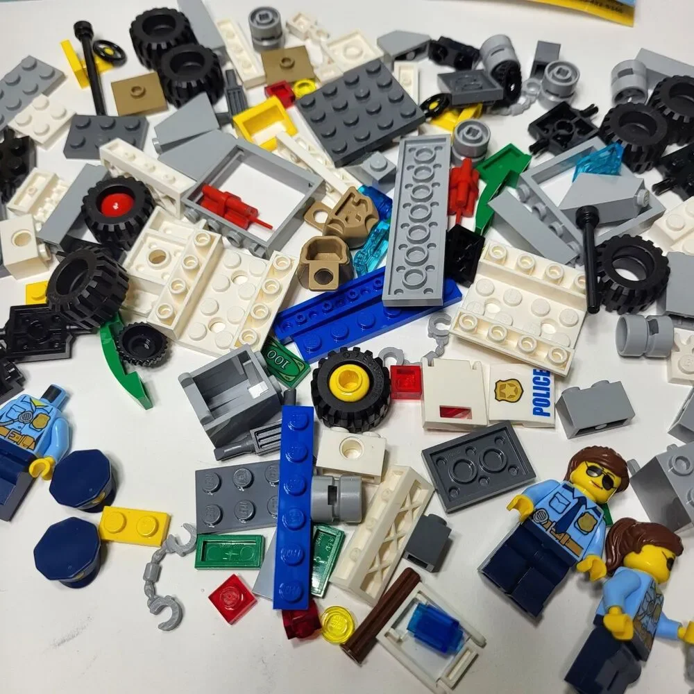 LEGO CITY: Police Starter Set 60136 Incomplete 2 Sets